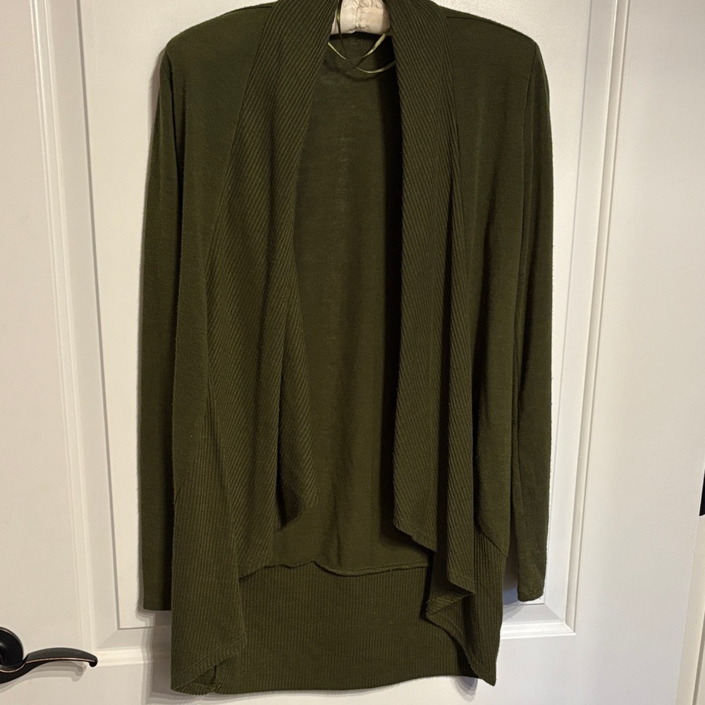 Ambiance Olive Cardigan Sweater Women’s Grunge Lagenlook Cottagecore. Small.